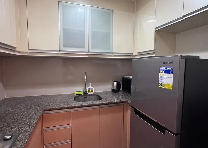 Naia Terminal 3 81 Newport Blvd Cluster 4-7b By Rechelle Nunag Apartamento